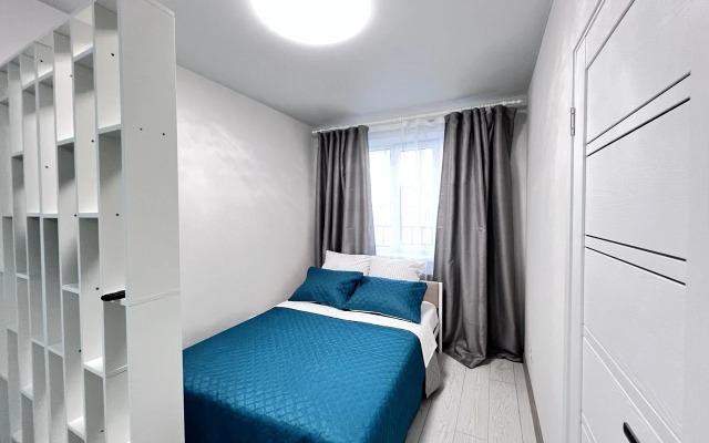 S Novym Sovremennym Remontom Flat