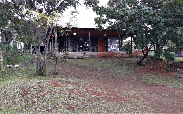 Rapa Nui Native Hostel Mini-Hotel