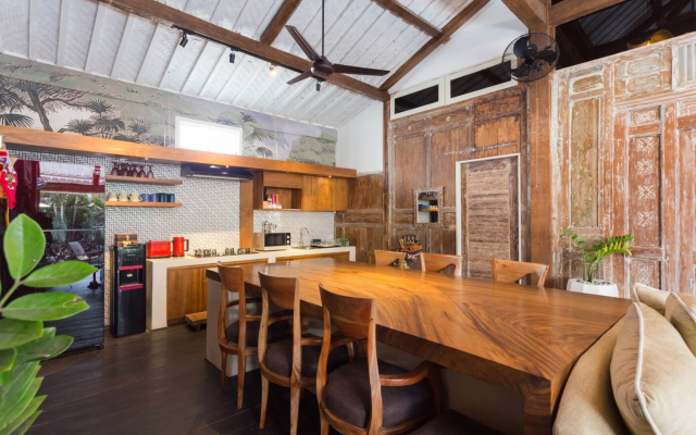 Вилла The Joglo Dream Joglo