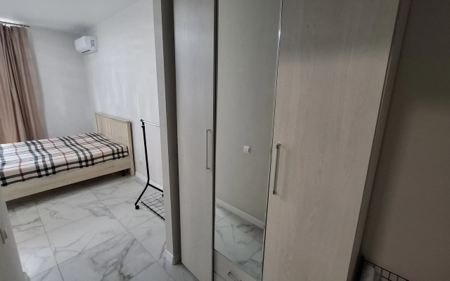 Uyutnaya Studiya Na Gastello Ot HomeHotelSochi Flat