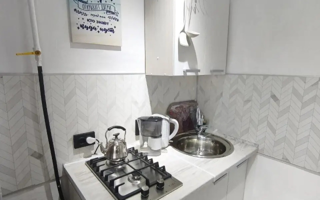Na ulitse Dobrynina 17A Flat