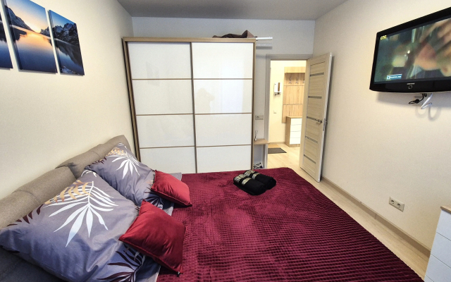 Квартира Хорошая С Балконом У Парка И Метро Физтех