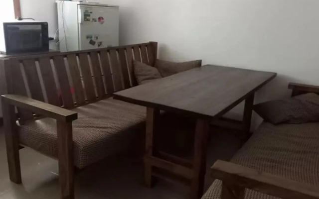 Частный дом на берегу реки Абин