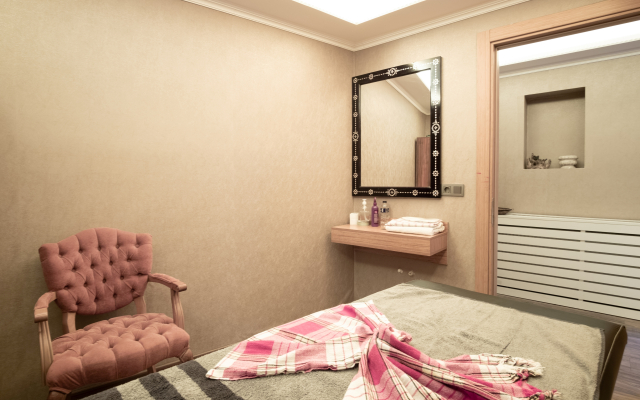 Orange Hotel & SPA