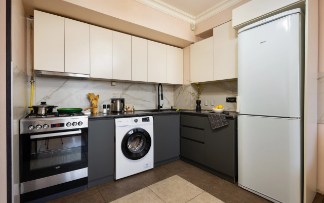 KeyGo #0015, 2 Bedroom, Balcony, City Center Apartments