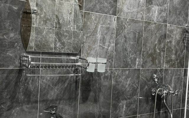 V Suhume Guest House