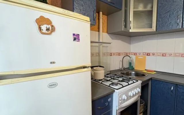 Квартира для командировочных рядом с заводами Лукойл, Каустик;