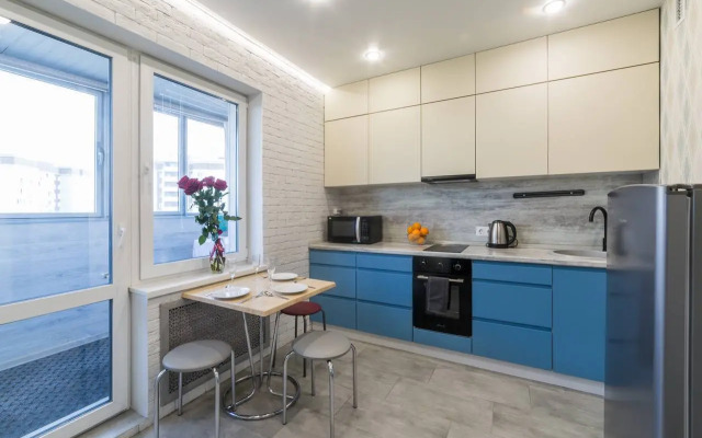 Na Prospecte Alberta Kamaleeva 32 Flat