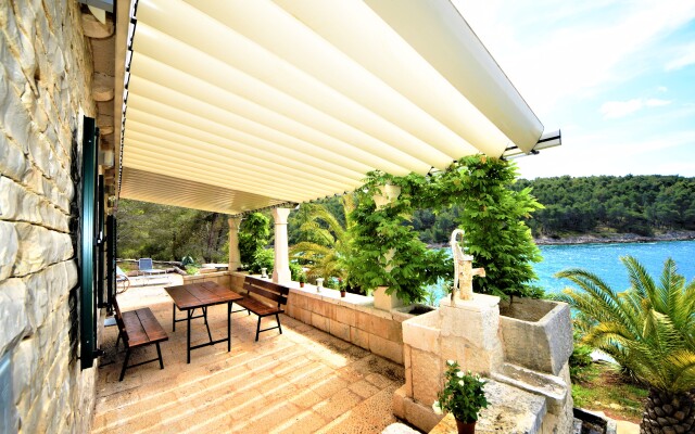 Holiday Home Amazing Place by The Sea Villa