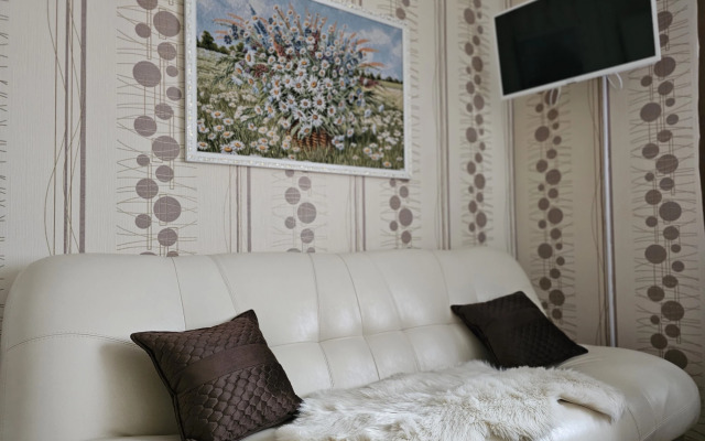 Квартира Живи Уютно