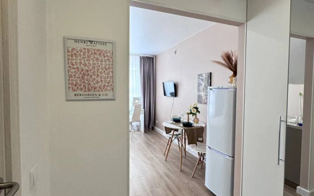 Setting U Metro Bulvar Rokossovskogo Apartment
