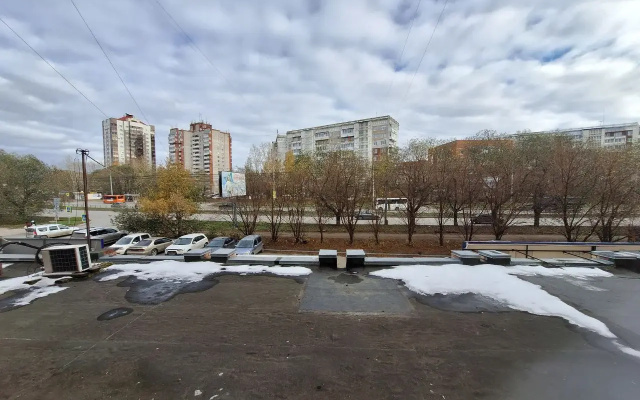 Kvartira na prospekte  Mira 72 A radom s SK Upiter i Kristall