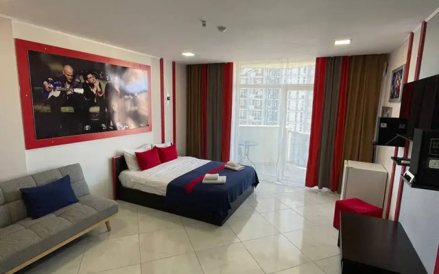First Line Rock Hotel