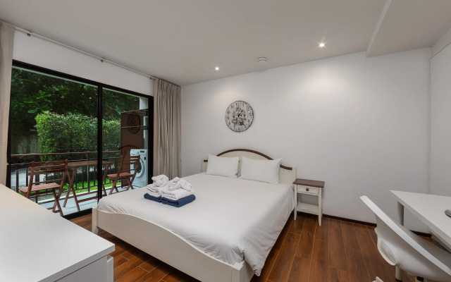 Апартаменты Suite Sangir Rawai Beachfront Title Condo