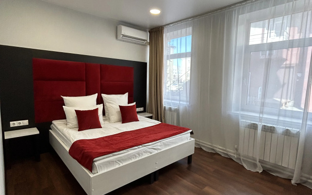 Отель RedFox в центре