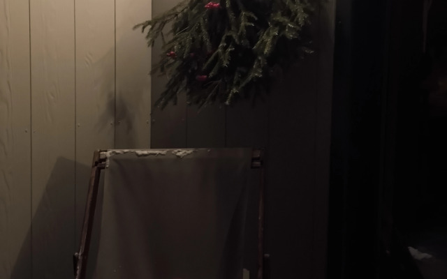 Частный дом Чёрный домик у озера Отрадное