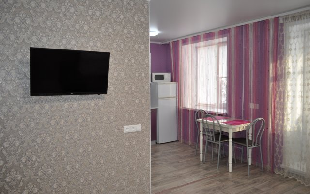 Апартаменты 1-К Квартира на Поспелова 15