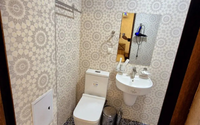 Samarkand Imron Hotel