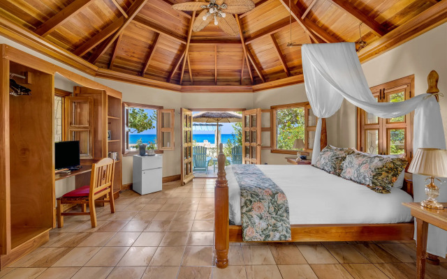 Ocean Cliff Hotel