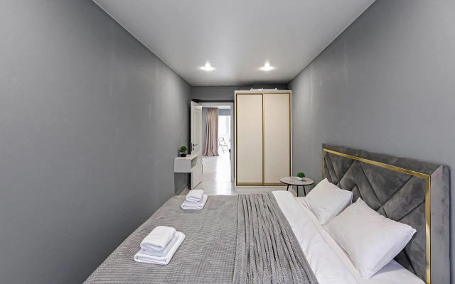 Na Proyezde Tsandera 1 Flat