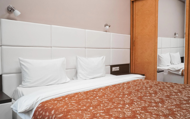 Taym Hotel
