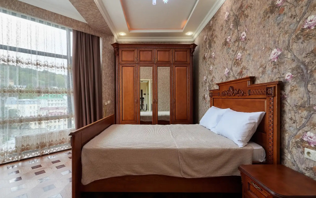 Green Park 206 Apartment