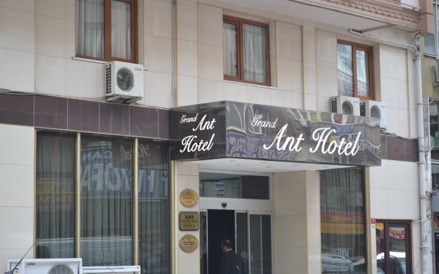 Grand Ant Hotel