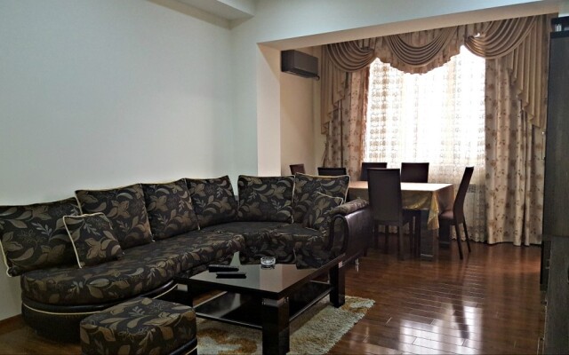 RentInnYerevan Pavstos Buzand 13 Apartments