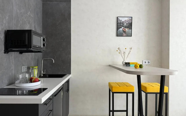 Апартаменты Prim Rooms Aura Yellow Splash