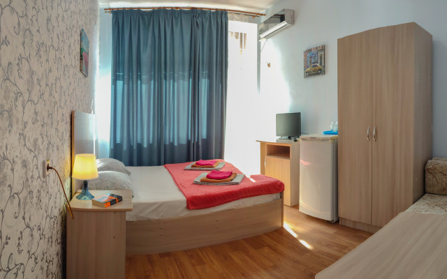 Na Primorskoj 14 Guest House