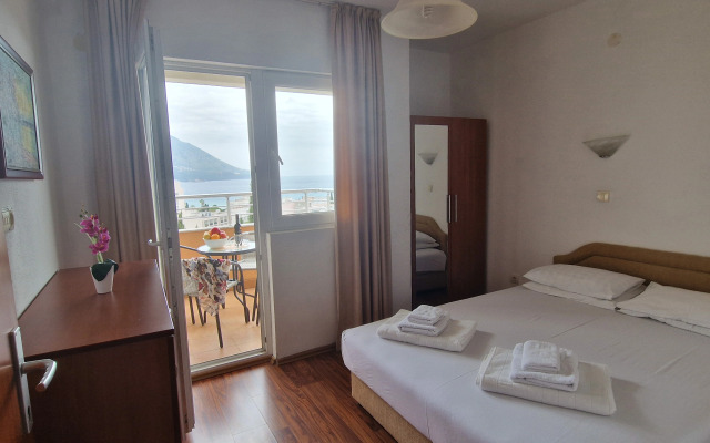 Evropa Lux Apartments