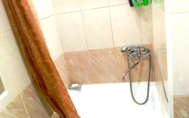 Квартира с большой кухней 12м.кв