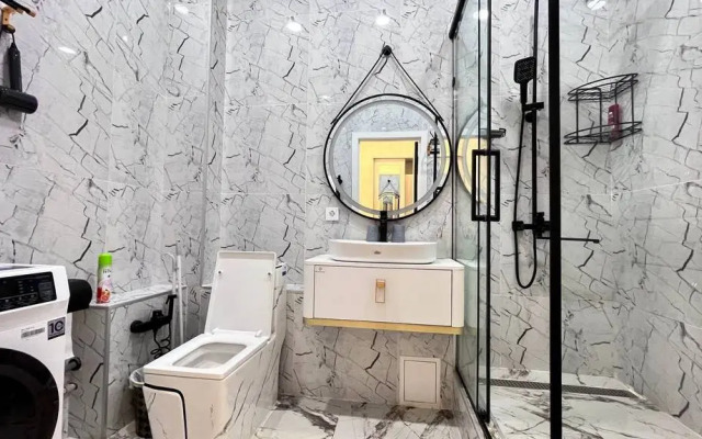 Yevrodvushka ryadom s Mega Parkom Flat