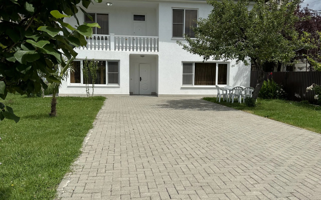 Beliy Dom Private House