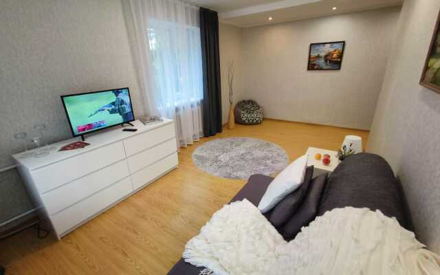 Two-room flat in the very center on Bolnichnaya 13
