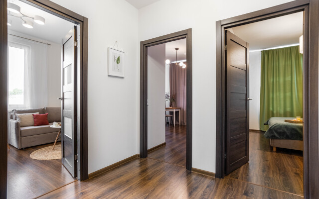 Prostornaya Kvartira U Parka Pobedy Apartments