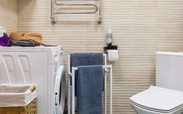 Dvukhkomnatnye Bookingapart Komfort  U Korolevskikh Vorot Apartment