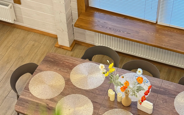 Частный дом Белый и сосны