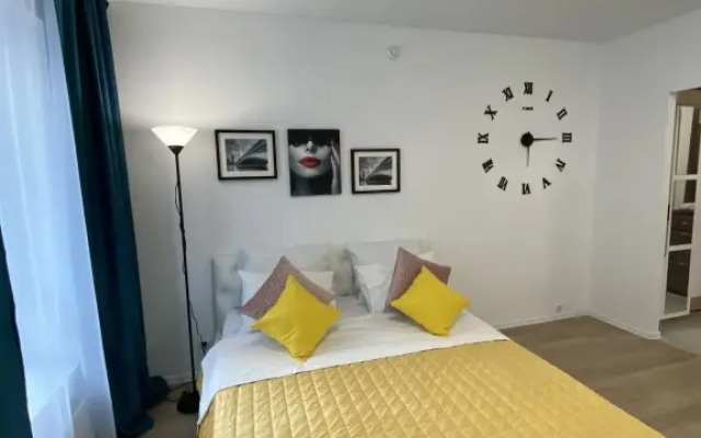 Sunny Days Apartment Zhulebino Park 5 Apartments