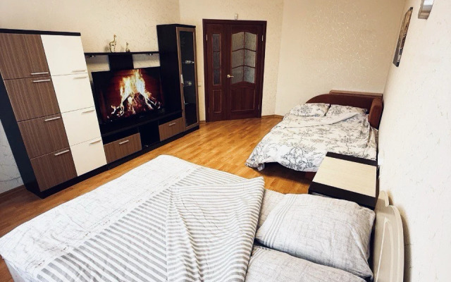 Na Petra Yermolaeva 1 Flat