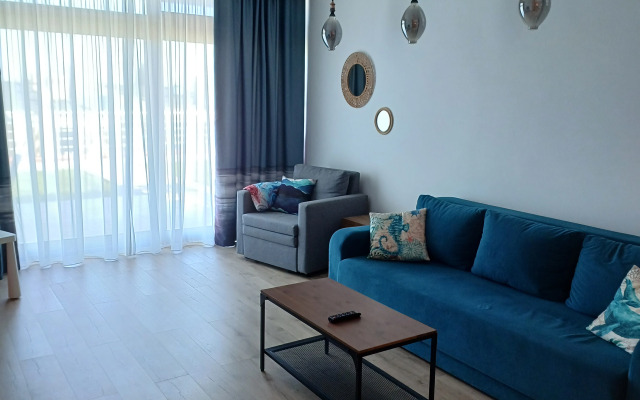 Апартаменты Афалина с зоной патио и отдельной спальной комнатой