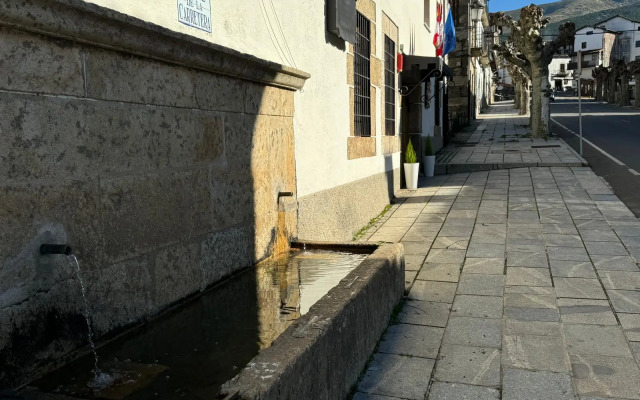 Hospedium Hotel La Fuente