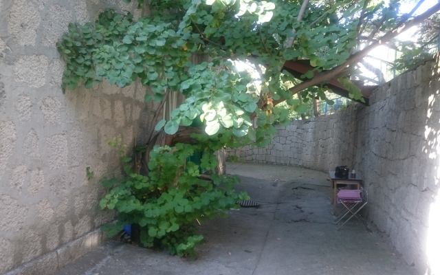 Na Pereulke Sverdlova Hostel