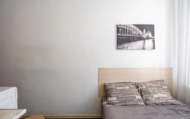 Апартаменты Двухместная студия возле Александро-Невской лавры Х2