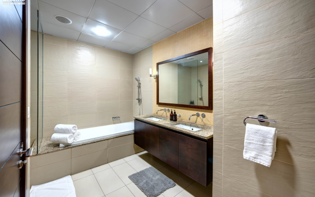 bnbmehomes | Pvt Beach, Infinity Pool @ Andaaz-204 Apartments