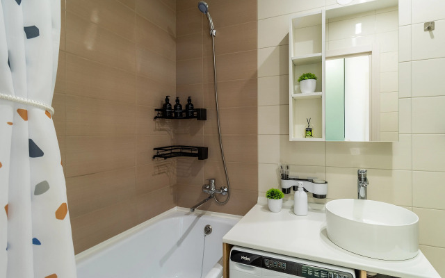 Na prospekte Geroyev Donbassa 11 Flat