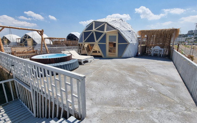 Zugulba Campground by Glam Beach Baku Glamping