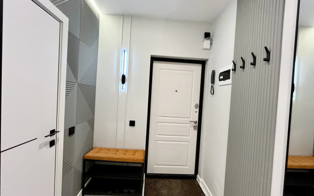 Layf Apart Na Granichnoy 38 Flat
