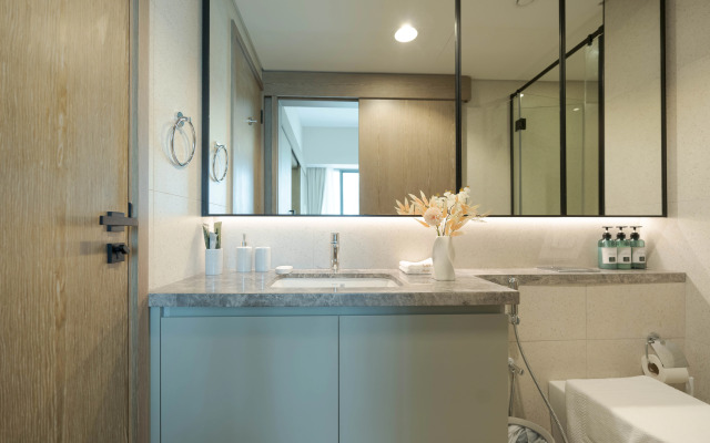 Apartment KeyRock Golf Gate | Relax & Unwind: Pool & Sauna