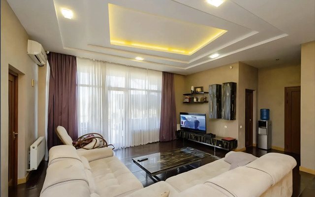 Luxury Villa in Yerevan, Villa